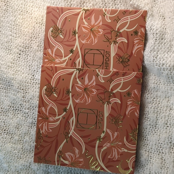 HIPDOT Pressed Pigment/Glitter Palette in Witchy Warms, 22g/0.78oz - Picture 9 of 11